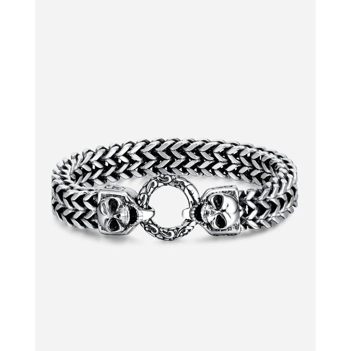💀A skull bracelet symbolizing courage💀